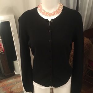 ❄️ CASHMERE sweater from Bloomingdale’s.